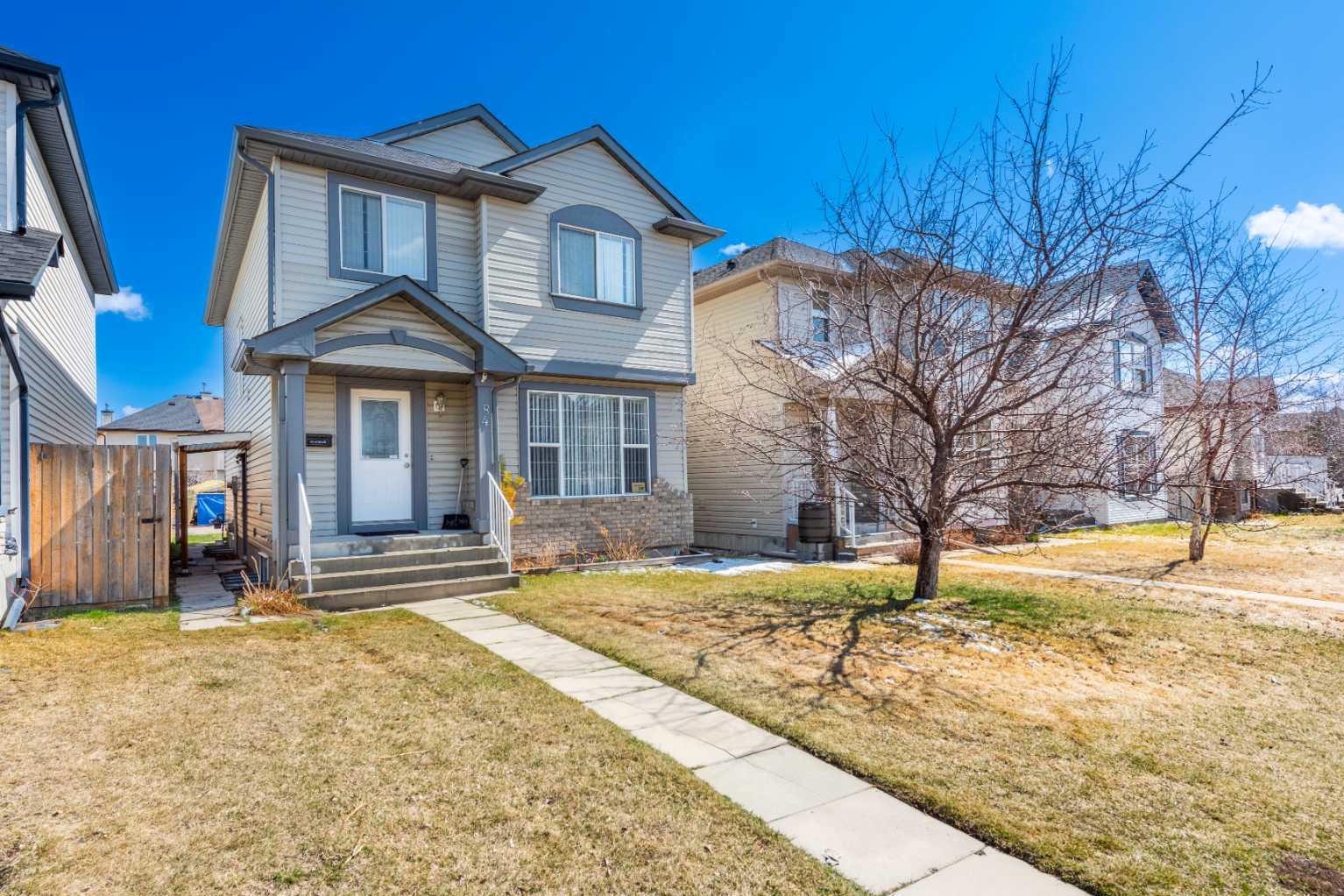 84 Tarington Way NE