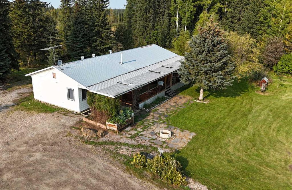 Photo of 53412 Highway 748 East, Rural Yellowhead County, AB T7E 3S9 (MLS # A2303269)
