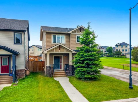 Photo of 116 Drake Landing Loop, Okotoks, AB T1S 0H4 (MLS # A2326079)