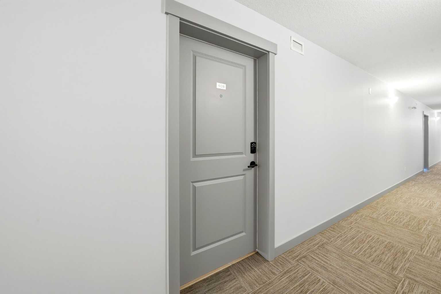 195 Kincora Glen Road NW 408