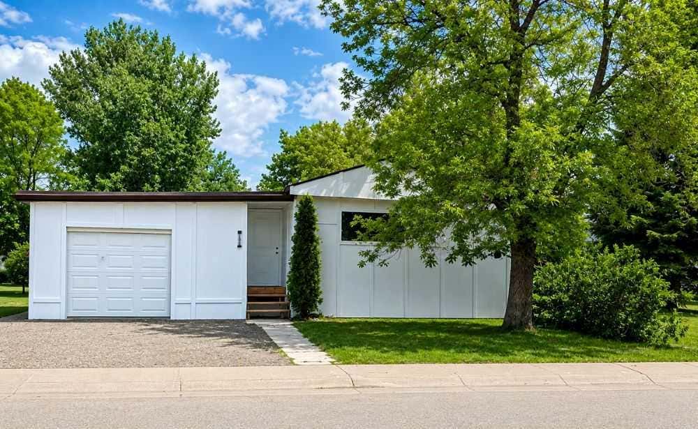 Photo of 269 Big Springs Drive SE, Airdrie, AB T4A 1C4 (MLS # A2320080)
