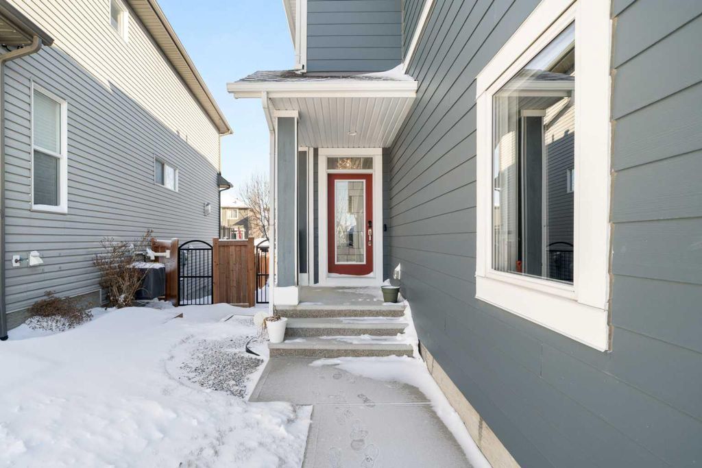 Photo of 151 Heritage View, Cochrane, AB T4C 0G5 (MLS # A2286321)