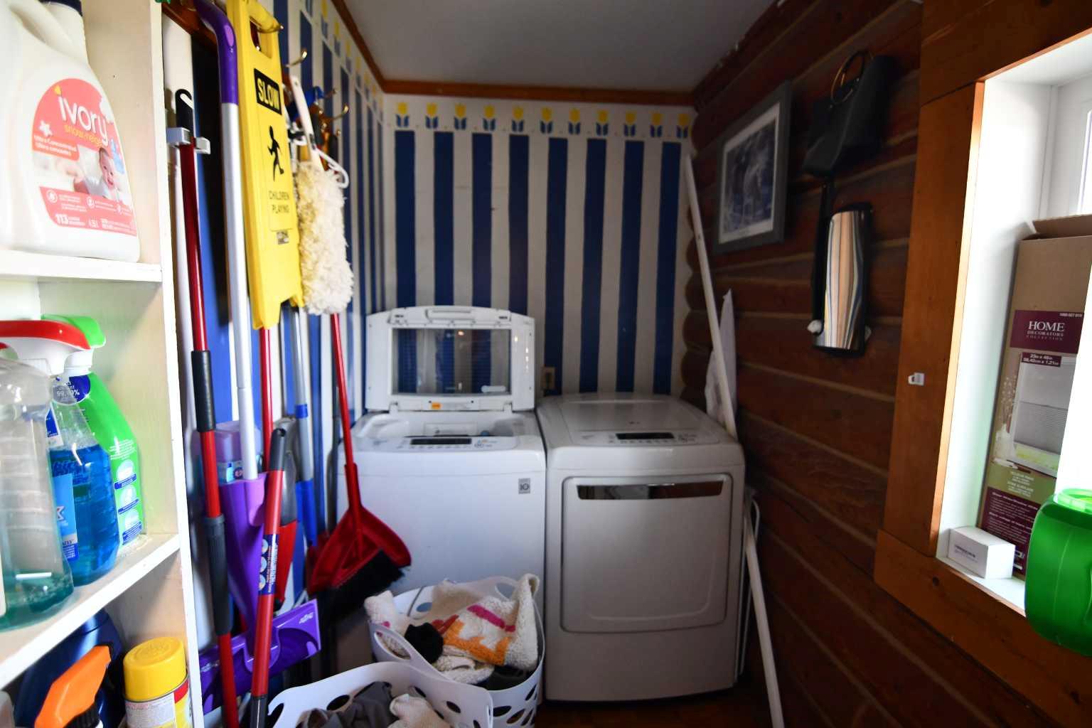 8464 Township Road 350