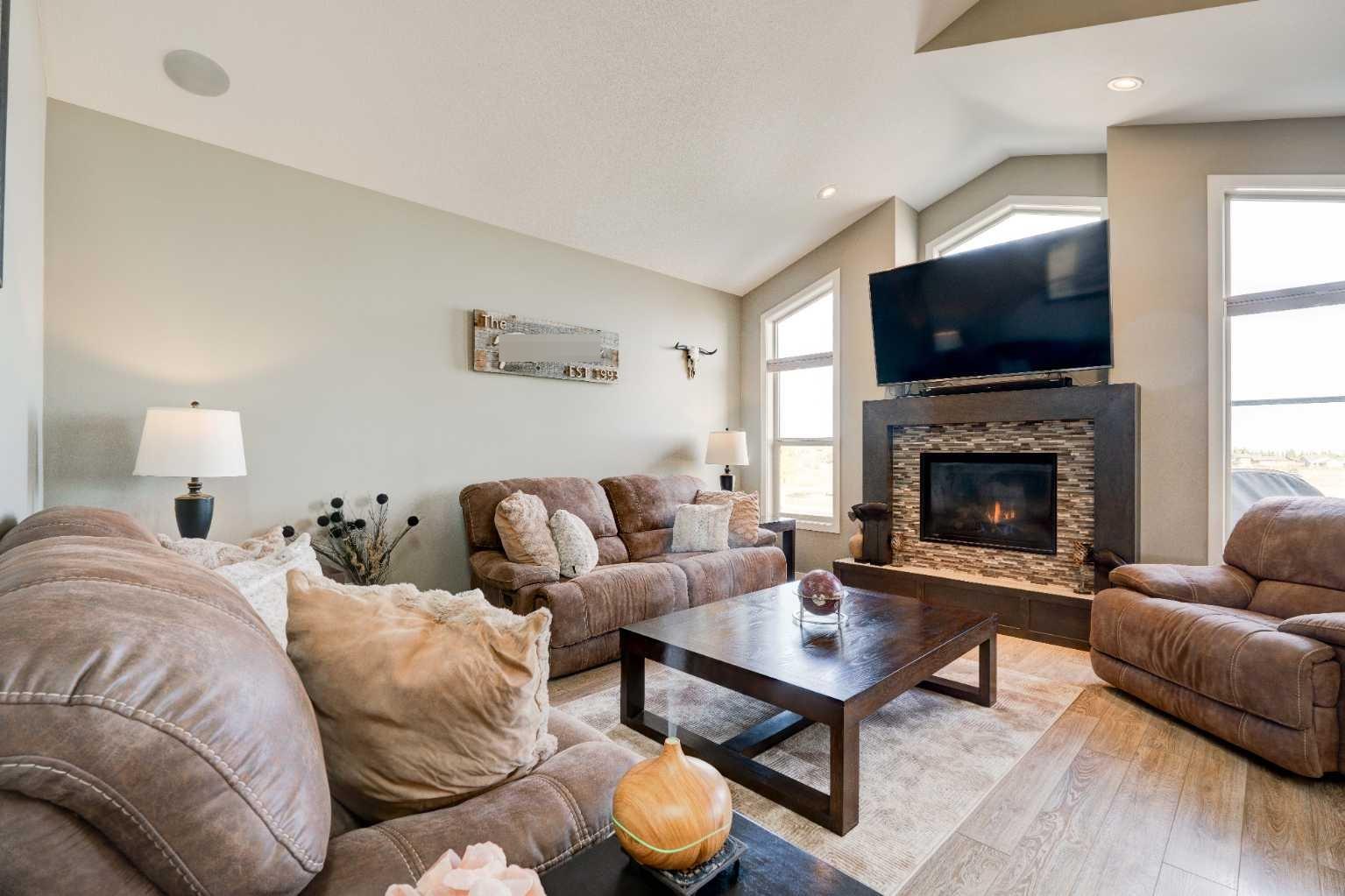 103 Canyon Estates Way W