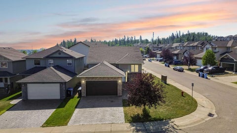 Photo of 185 Gravelstone Way, Fort McMurray, AB T9K 0S9 (MLS # A2340218)
