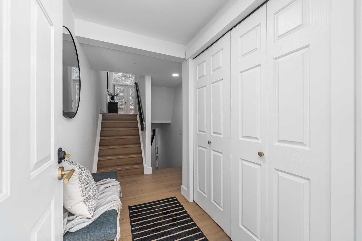 357 Point Mckay Gardens NW