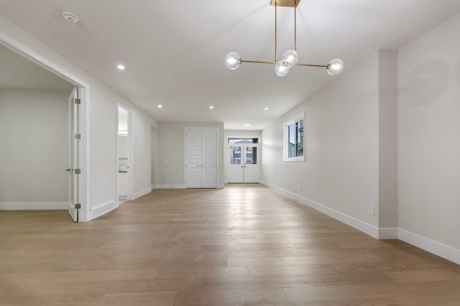 288 Savanna Drive NE