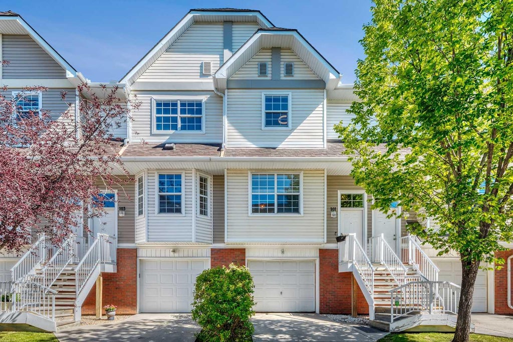 Photo of 101 Tuscany Springs Gardens NW, Calgary, AB T3L 2R4 (MLS # A2345189)