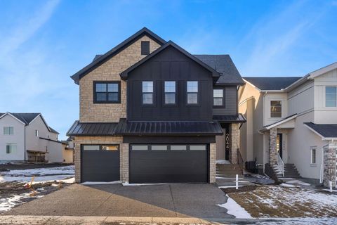 Photo of 2044 Waterbury Road, Chestermere, AB T1X 3A9 (MLS # A2315623)