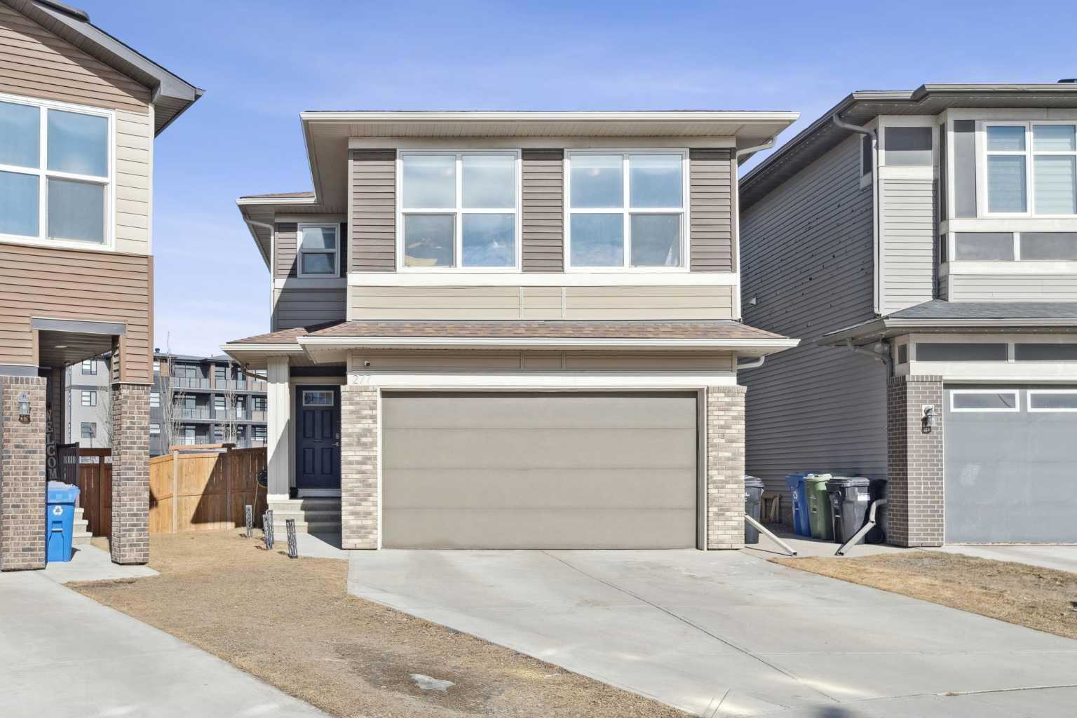 277 Carringvue Manor NW