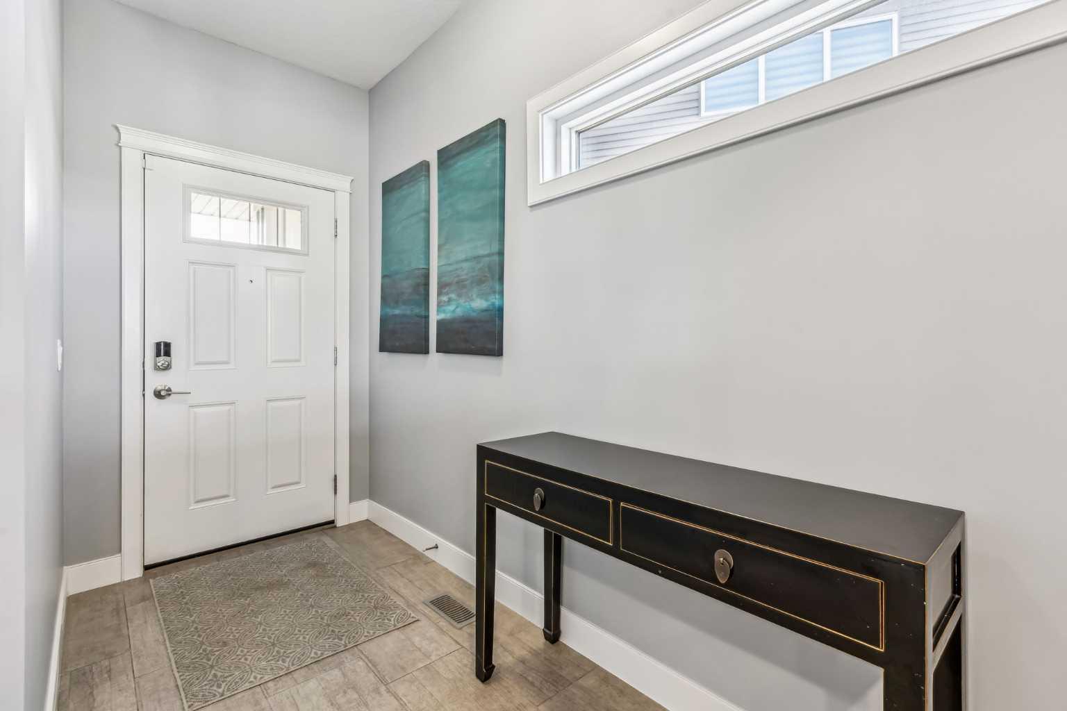 277 Carringvue Manor NW