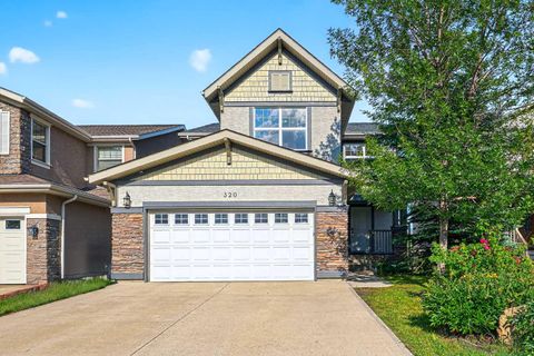 320 Everbrook Way SW Calgary AB T2Y 0C9