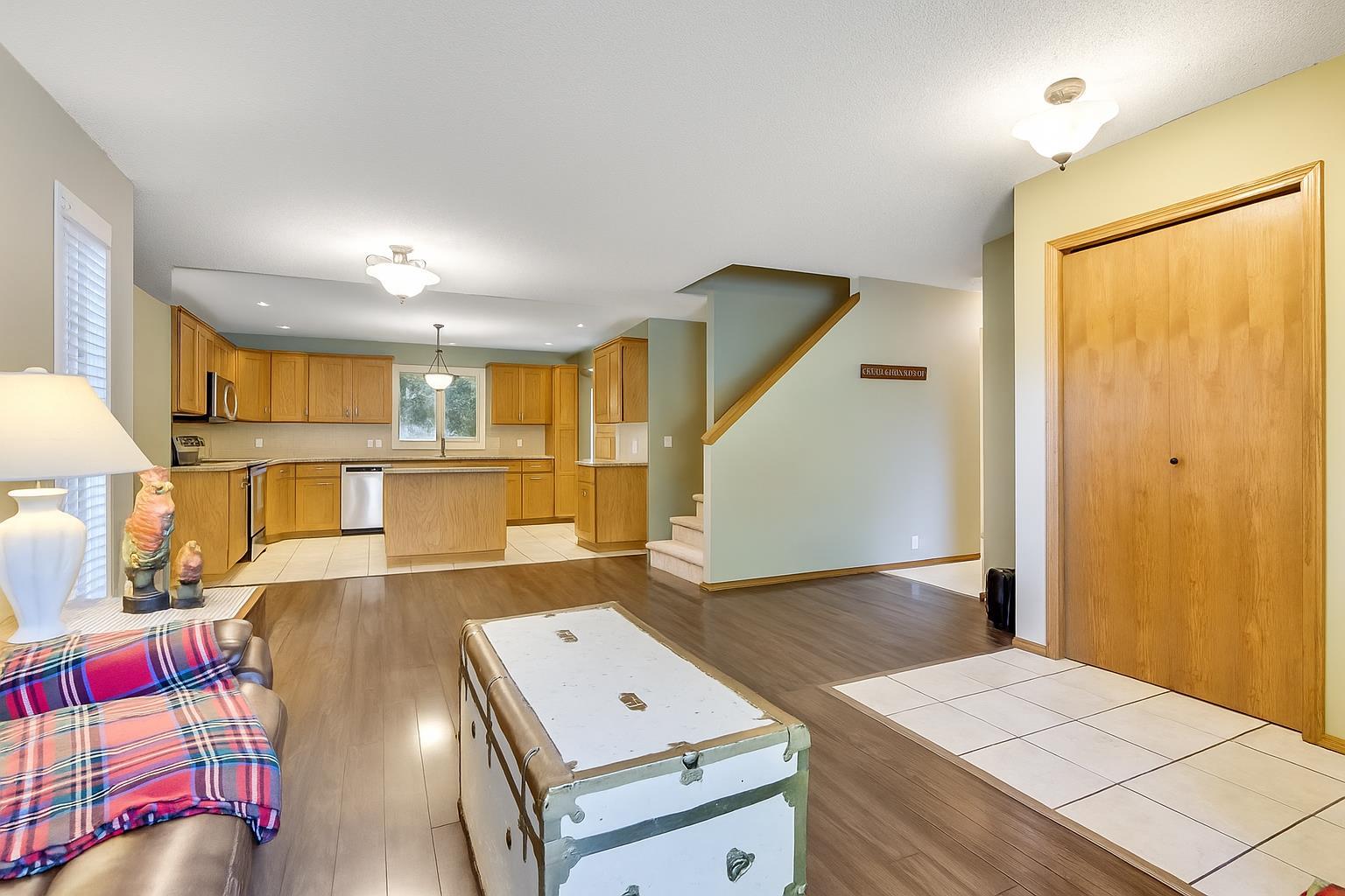 212 Mckerrell Way SE