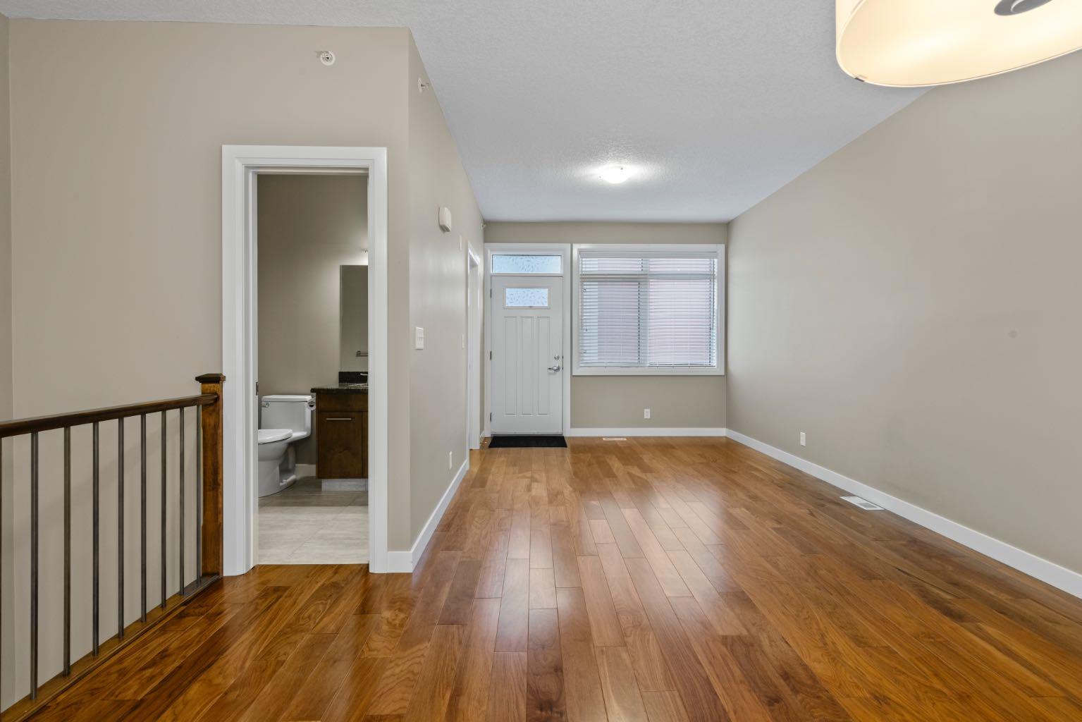 476 14 Street NW 402