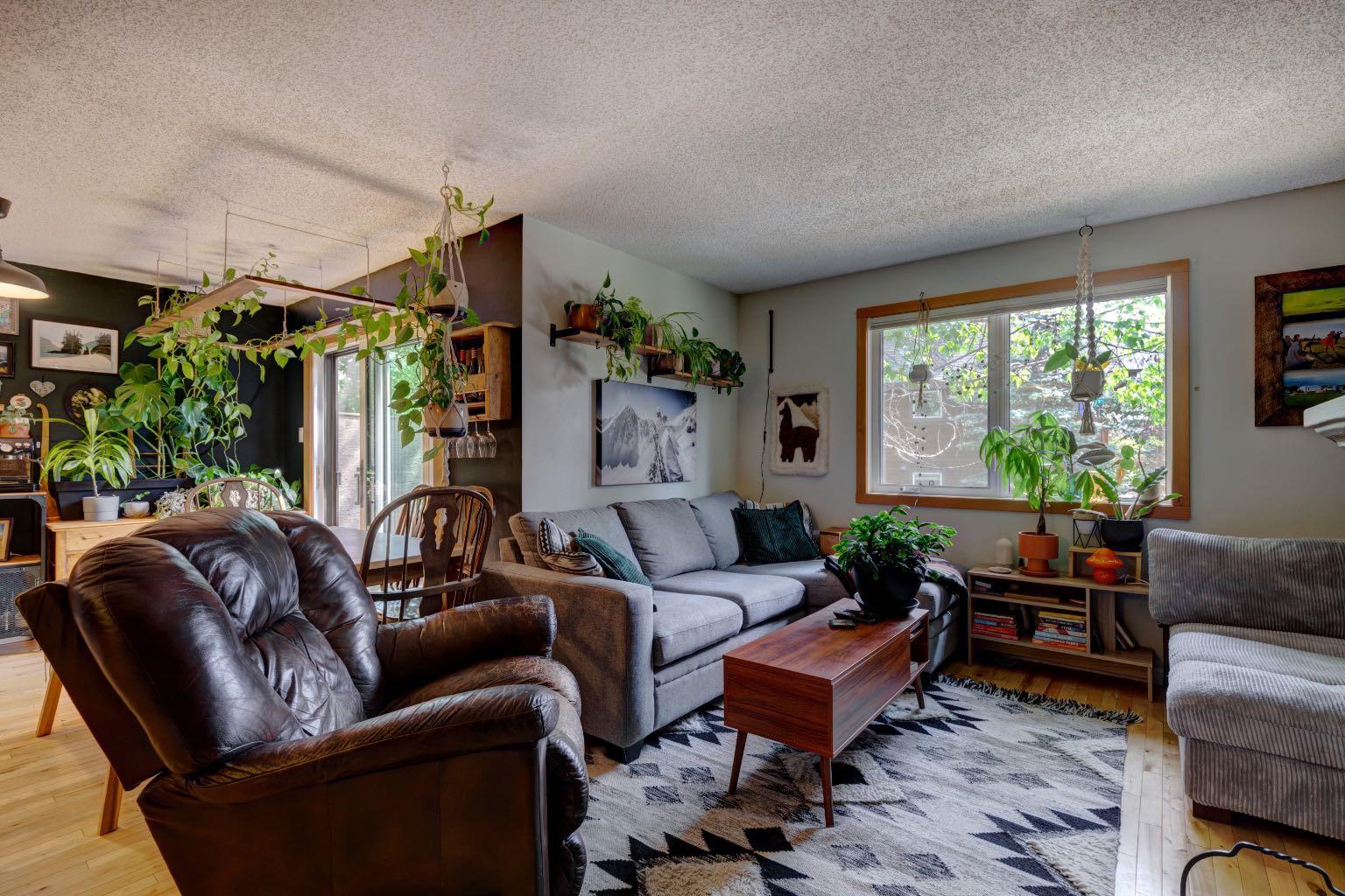 200 Three Sisters Drive 105