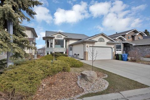 Photo of 147 Harvest Oak Crescent NE, Calgary, AB T3K 4C8 (MLS # A2304070)
