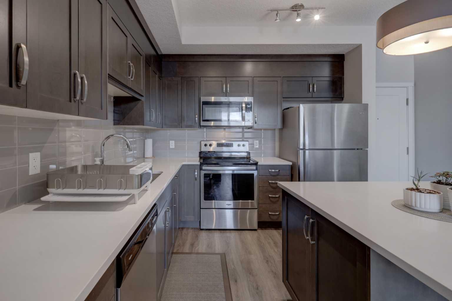 30 Shawnee Common SW 410