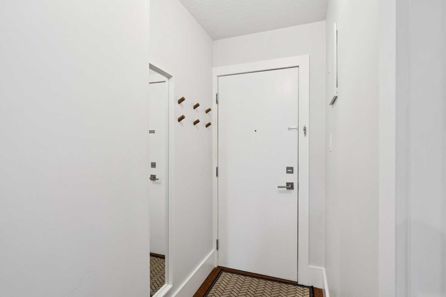 1603 26 Avenue SW 203