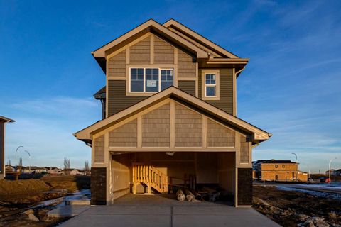 412 Ranch Gate Strathmore AB T1P 2H9