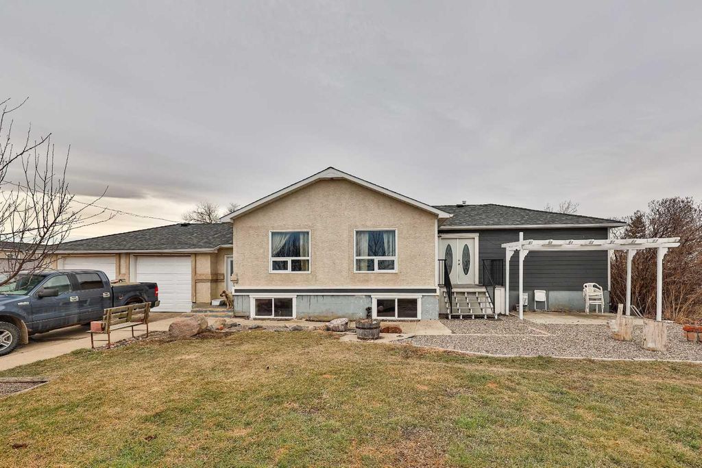 Photo of 55046 RR 21-1, Raymond, AB T0K 2S0 (MLS # A2294753)
