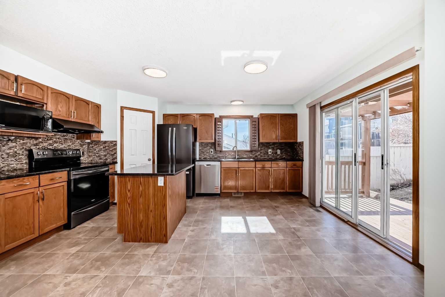 164 Macewan Park Circle NW