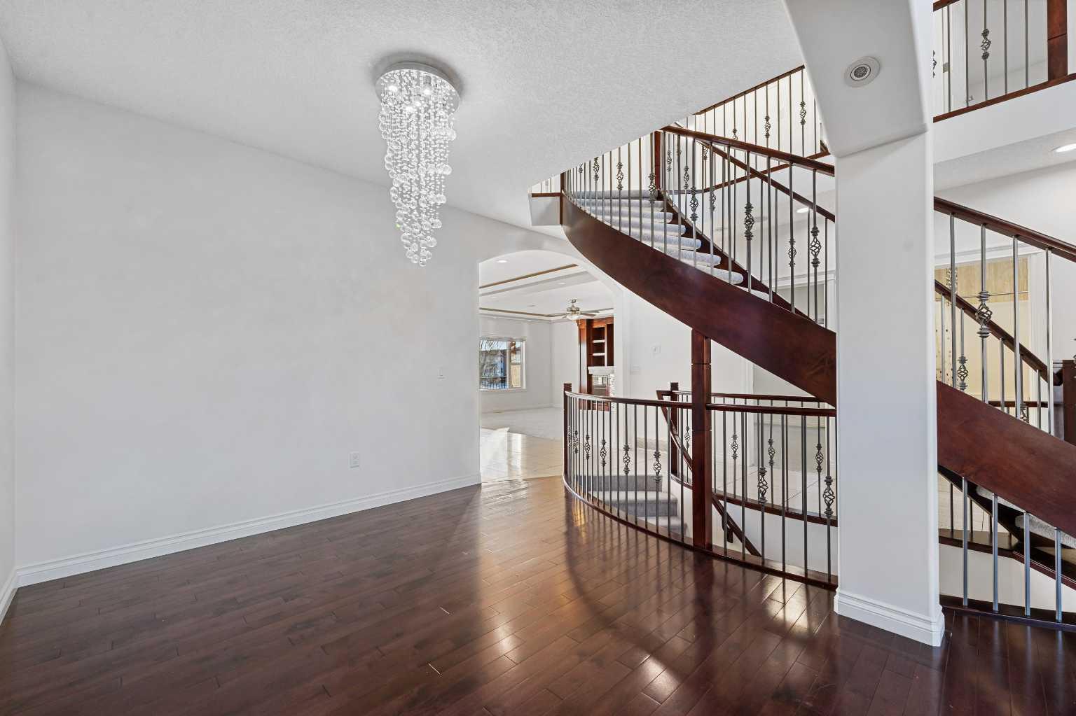 12 Saddlelake Link NE