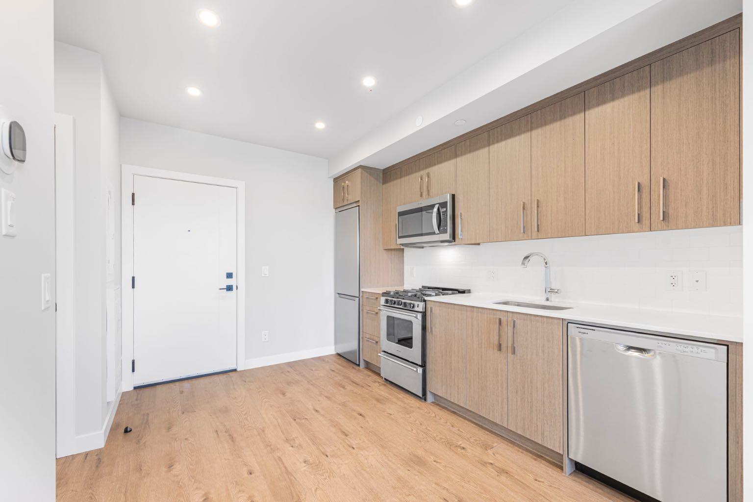 110 18A Street NW 647