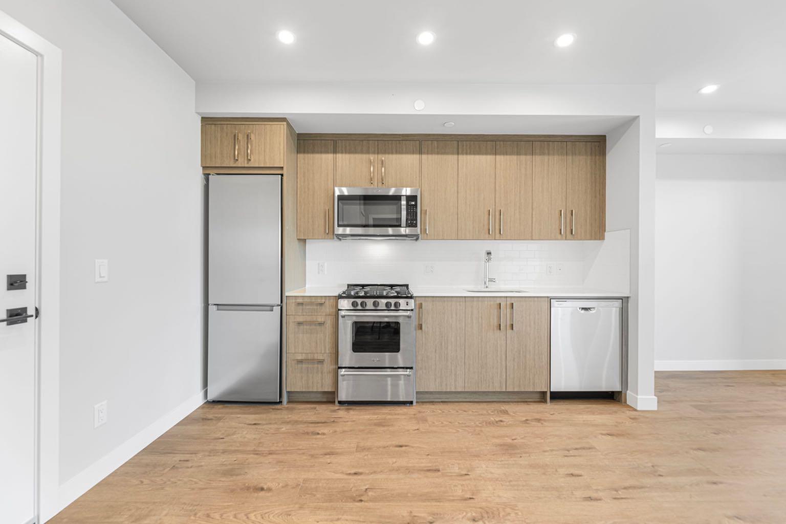 110 18A Street NW 647