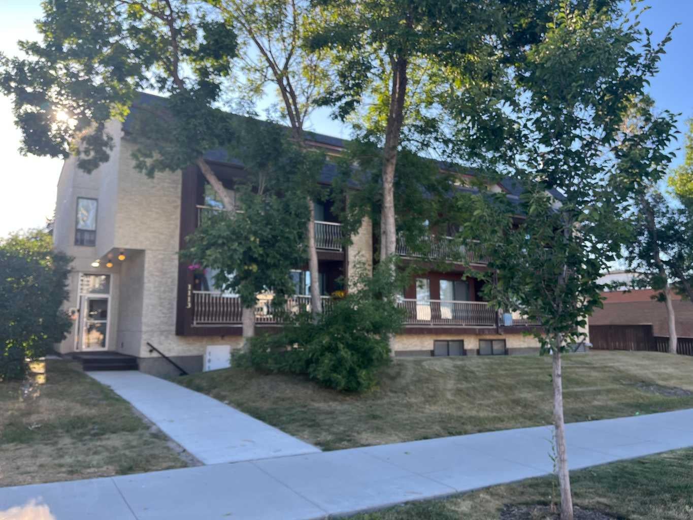 1113 37 Street SW 301