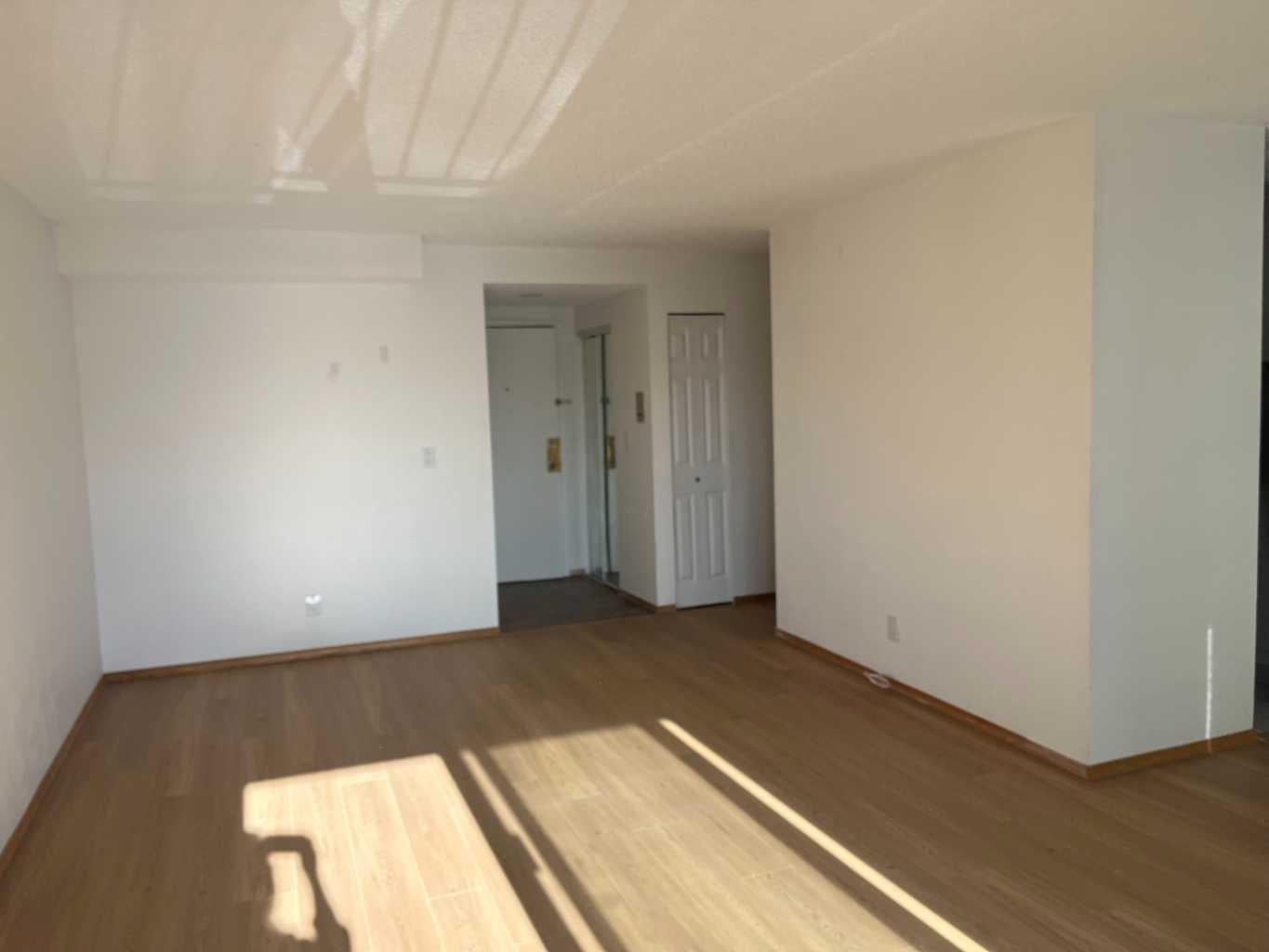 1113 37 Street SW 301