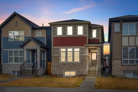 26 CORNER MEADOWS Common NE Calgary AB T3N 1K1