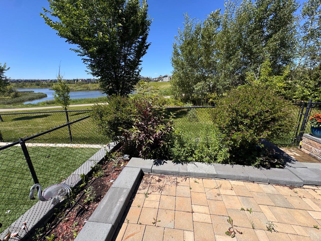 11 MARQUIS Crescent SE