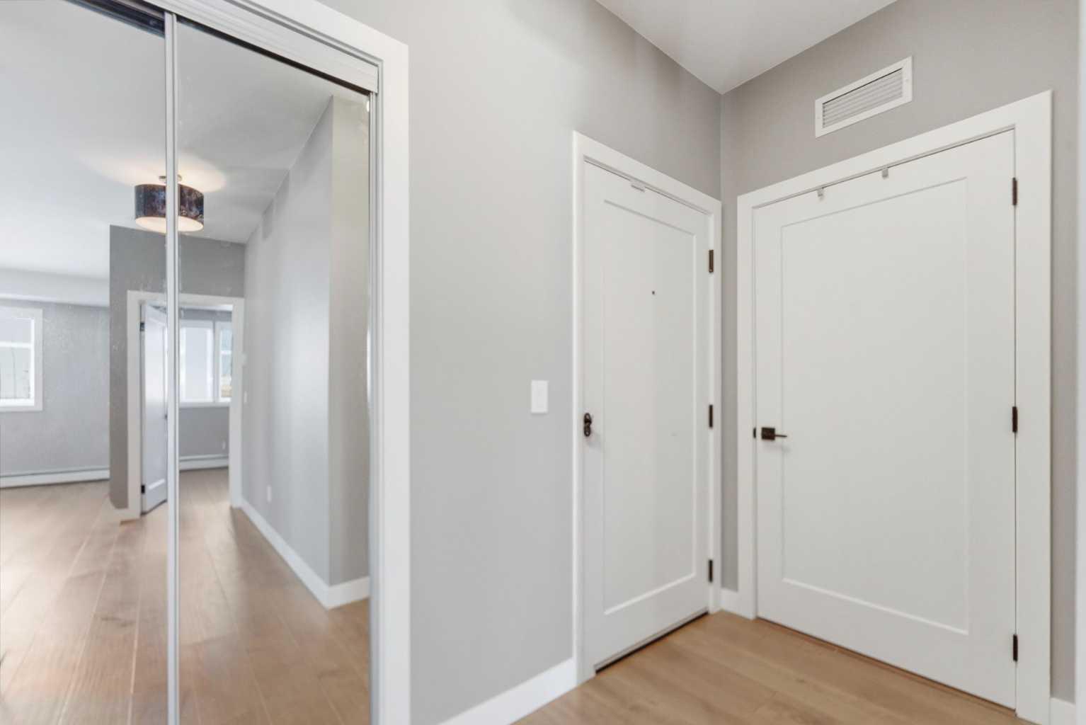 2702 17 Avenue SW 209