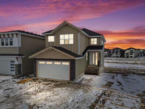 Photo of 294 Kinniburgh Loop, Chestermere, AB T1X 3C3 (MLS # A2300591)