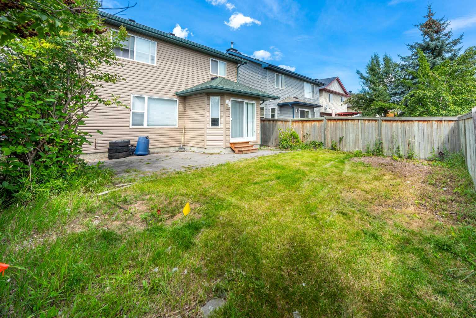 116 Chapalina Crescent SE