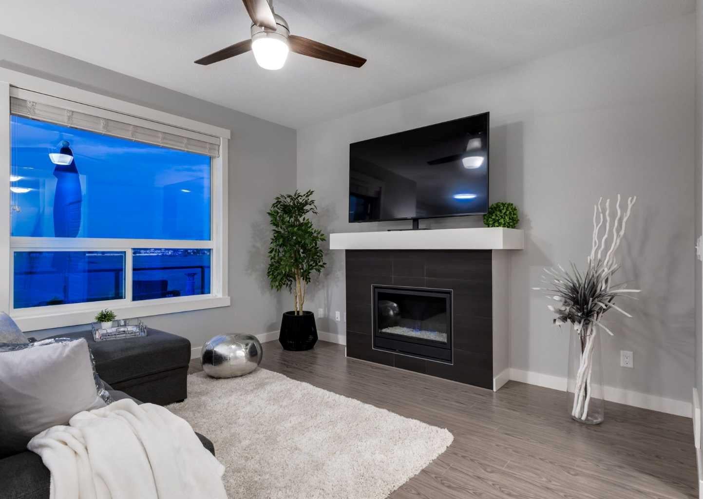 1086 Williamstown Boulevard NW 1401