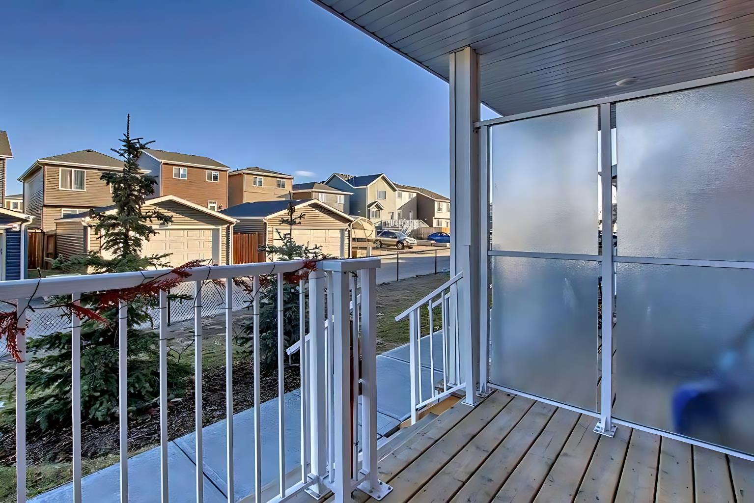 32 RED EMBERS Parade NE 518