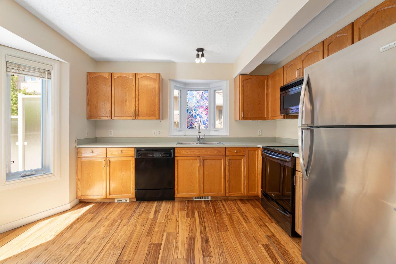 243 Christie Park Mews SW