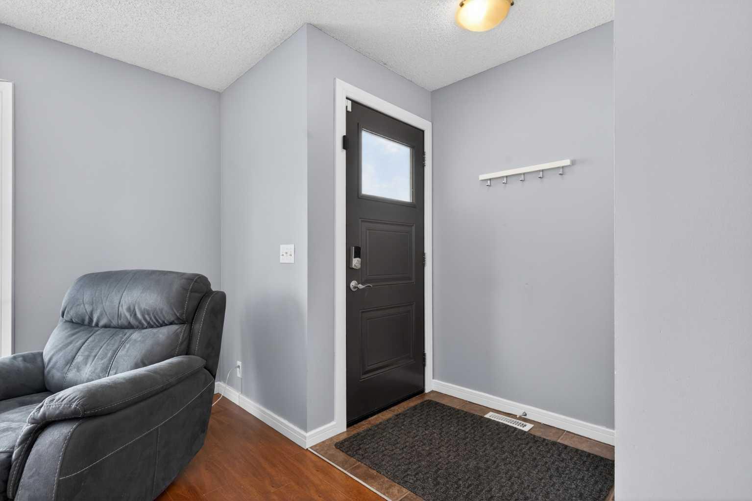 8005 Ranchview Drive NW