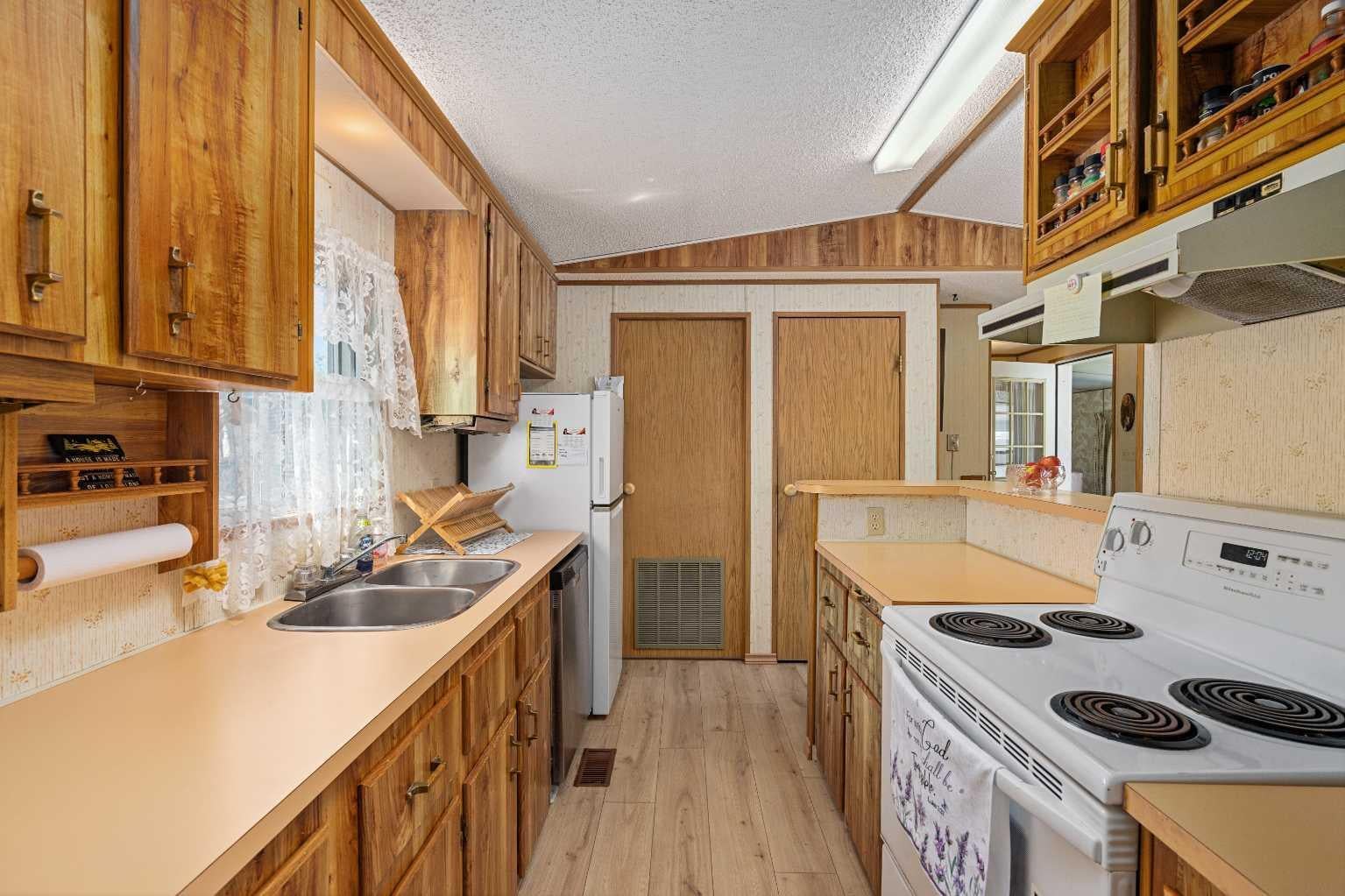 99 Arbour Lake Road NW 71