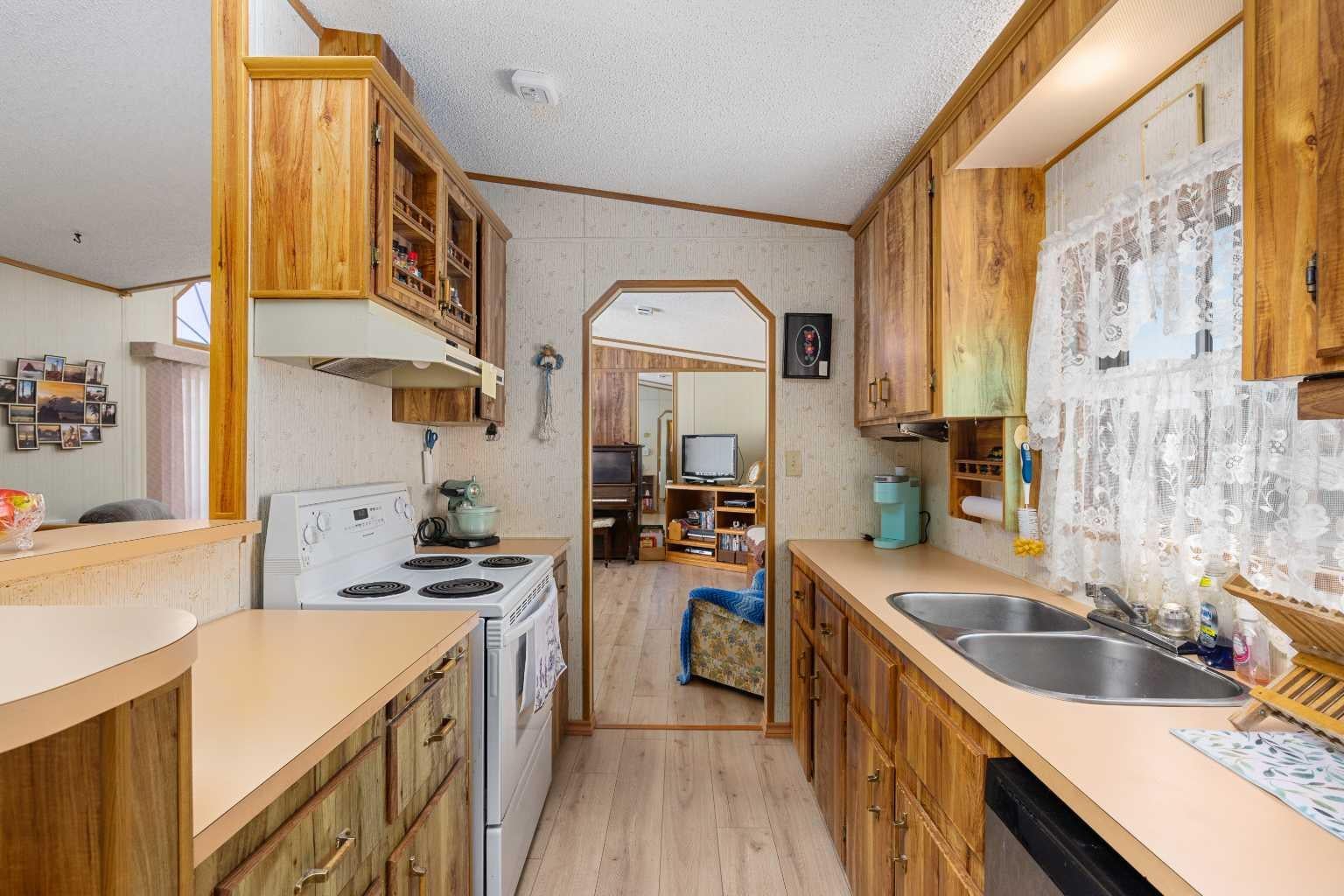 99 Arbour Lake Road NW 71