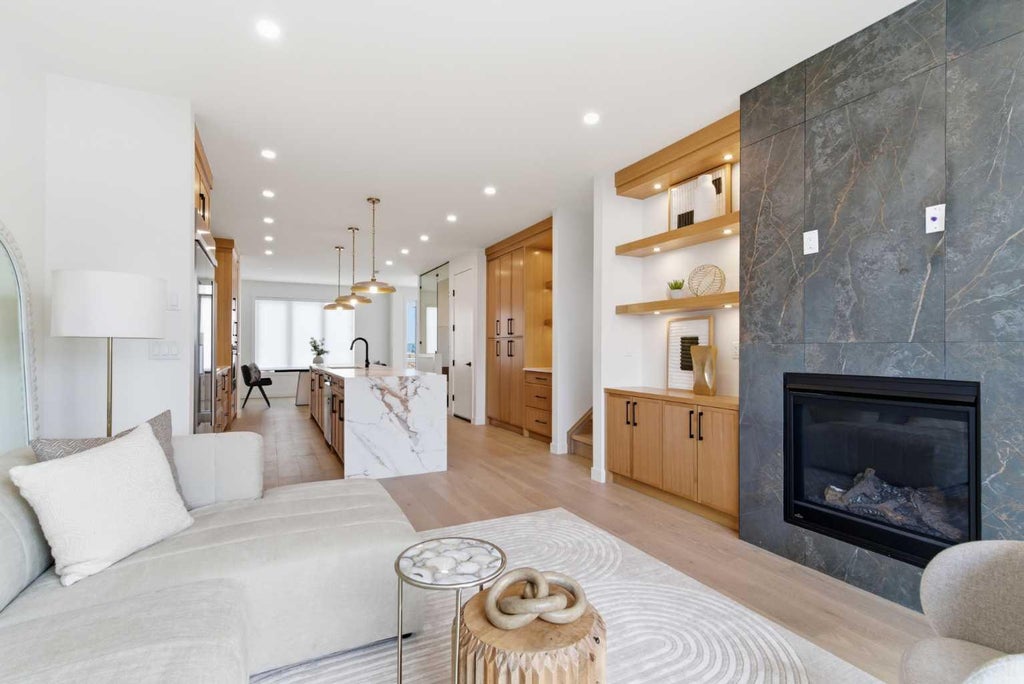 Photo of 2119 Mackay Road NW, Calgary, AB T3B 1C9 (MLS # A2341710)