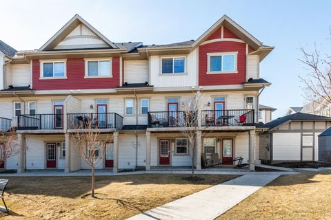 Photo of 173 New Brighton Point SE, Calgary, AB T2Z 1B6 (MLS # A2302262)