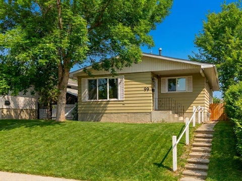 Photo of 99 Dovercliffe Way SE, Calgary, AB T2B 1W6 (MLS # A2347998)