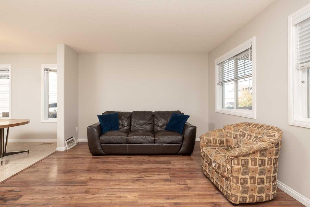 Photo of 610 Silkstone Point W, Lethbridge, AB T1J 4C5 (MLS # A2352587)