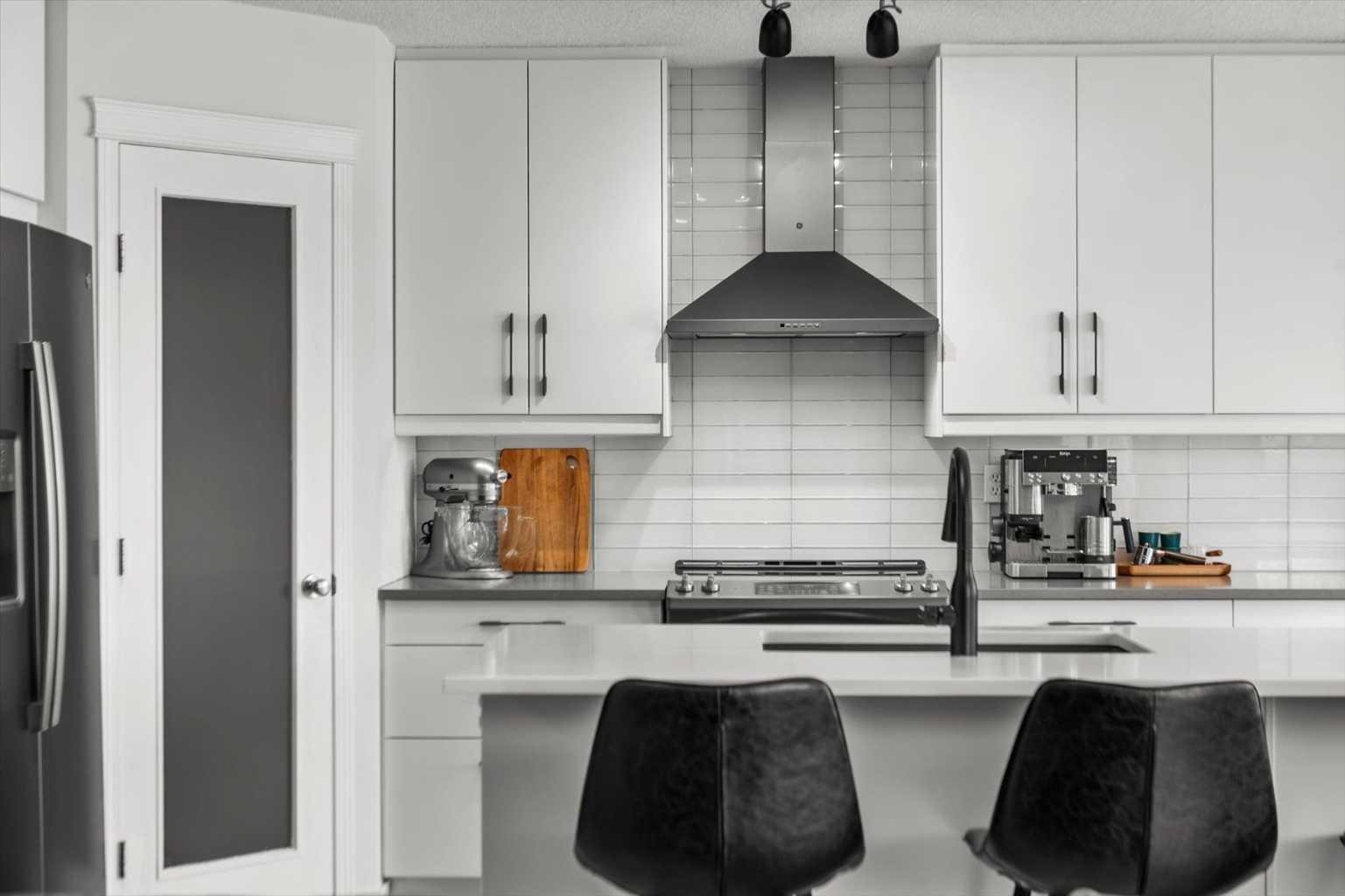 218 Coville Circle NE