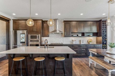 50 Riviera View Cochrane AB T4C 0Y7