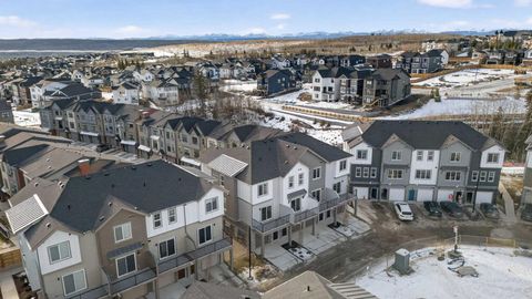 2231 81st Street SW 140 Calgary AB T3H 3V8