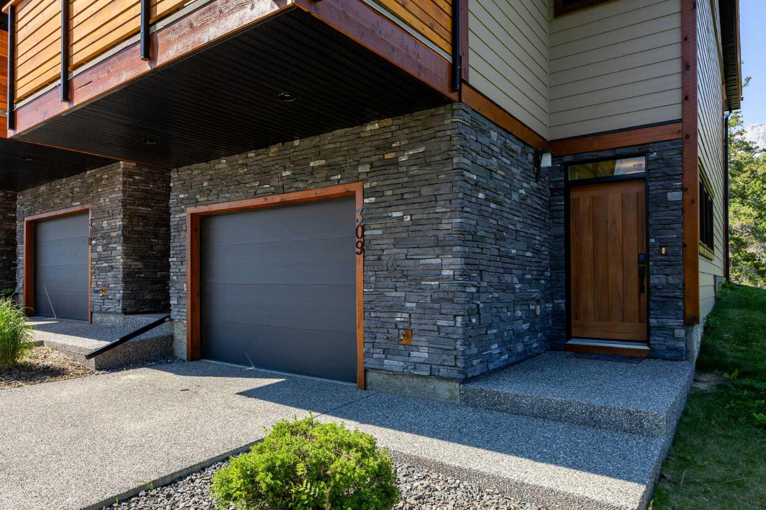 309 Riva Place