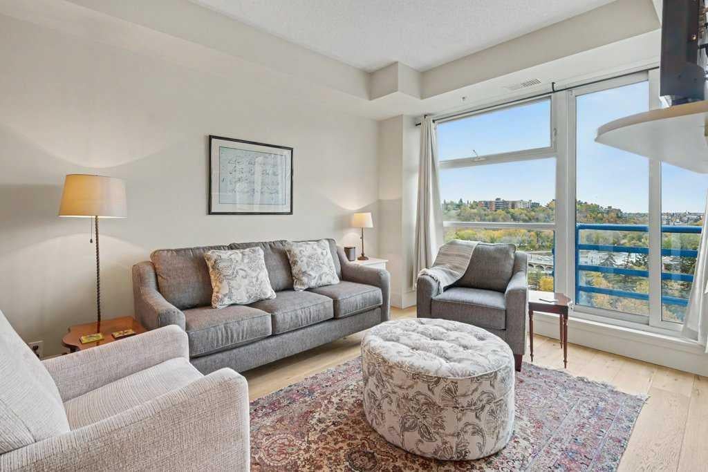 205 Riverfront Avenue SW 906